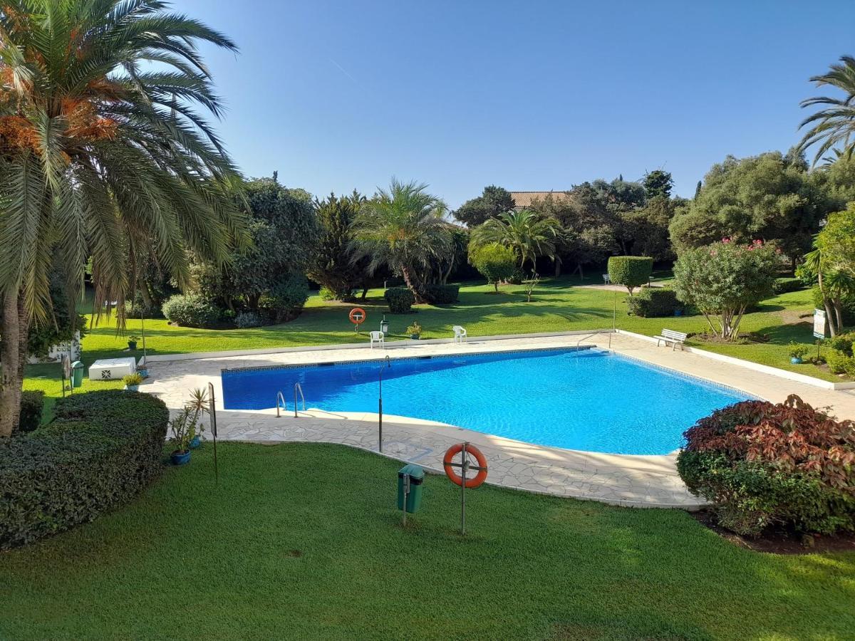 Apartment With Pool Near The Beach Marbella Zewnętrze zdjęcie